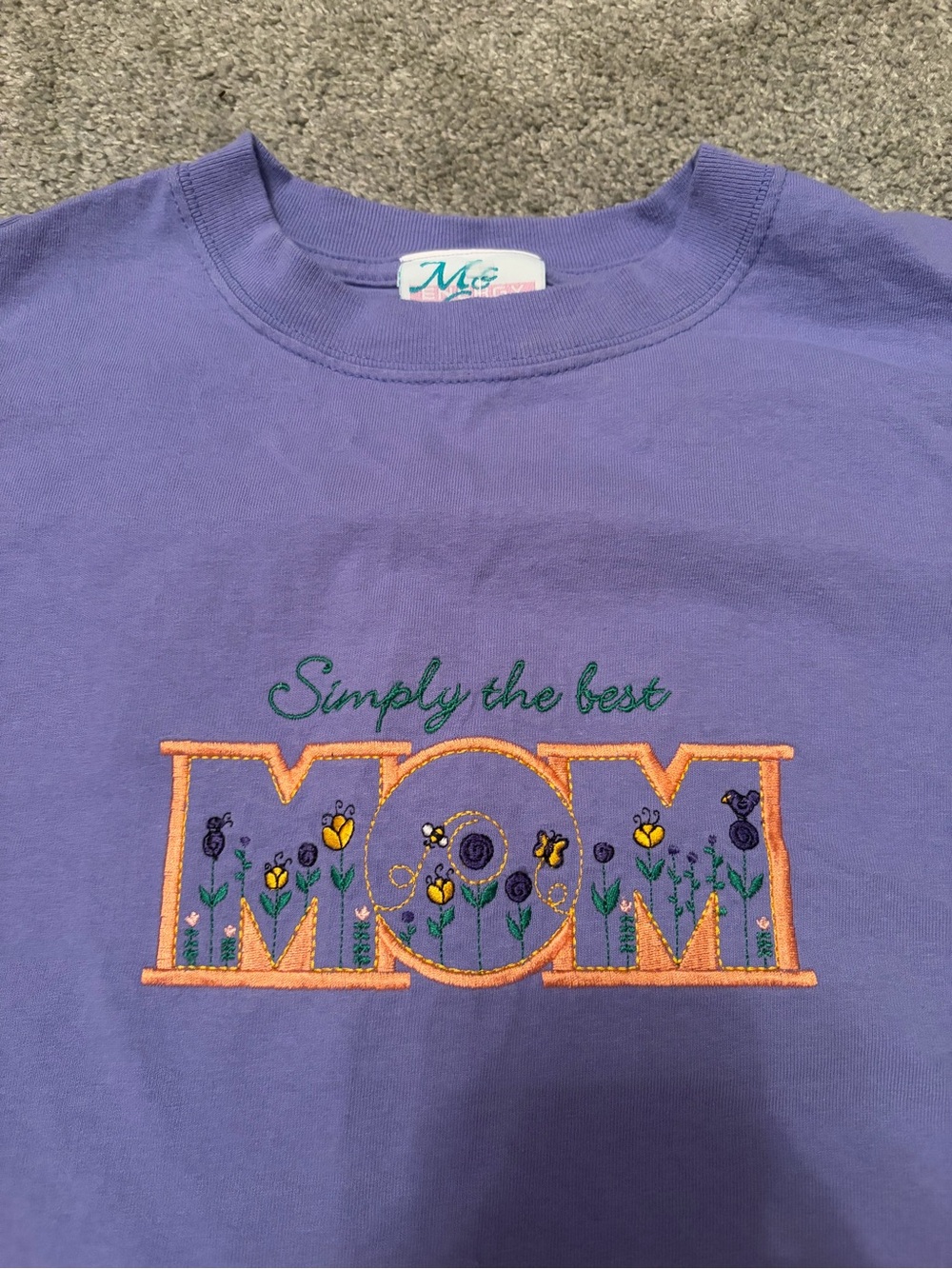 Simply the Best MOM Purple Graphic T-Shirt